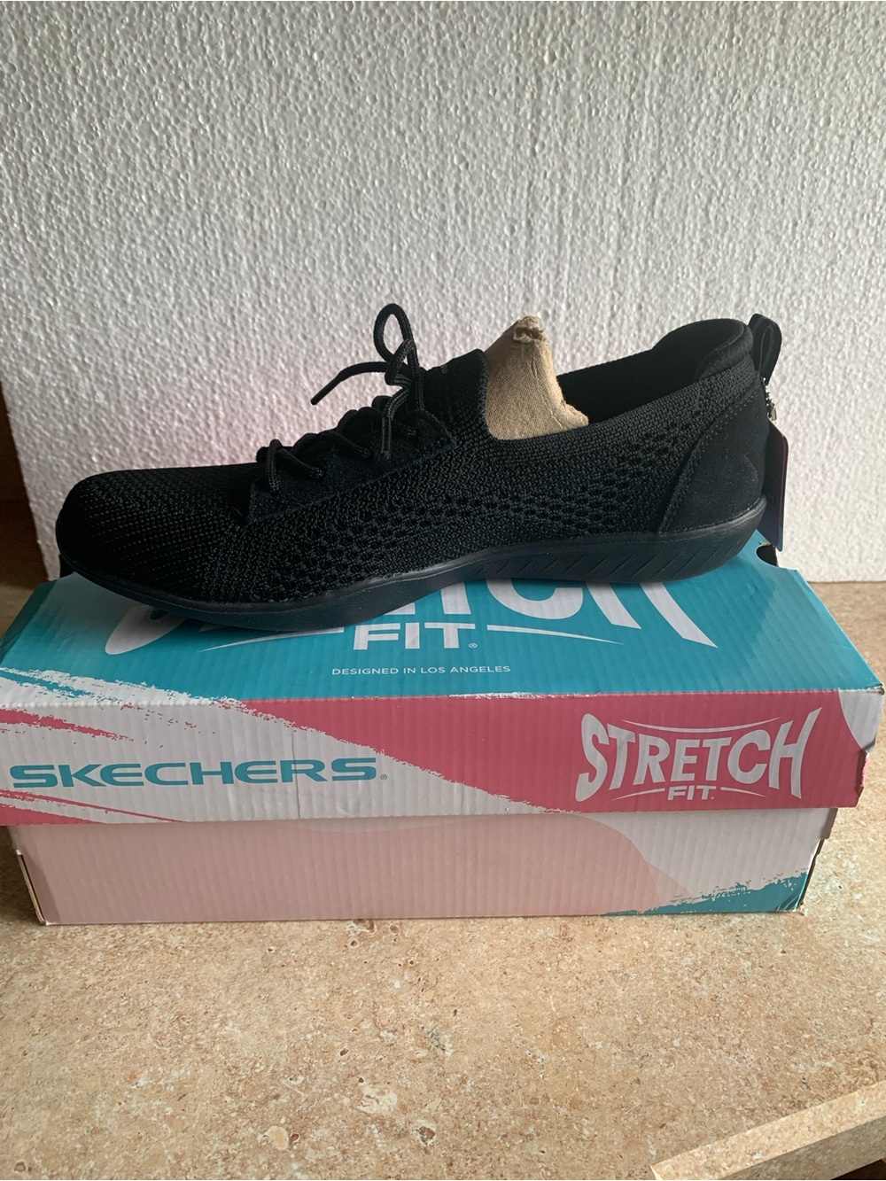 NWT Skechers Stretch Fit Air-Cooled Memory Foam Sneakers 8.5